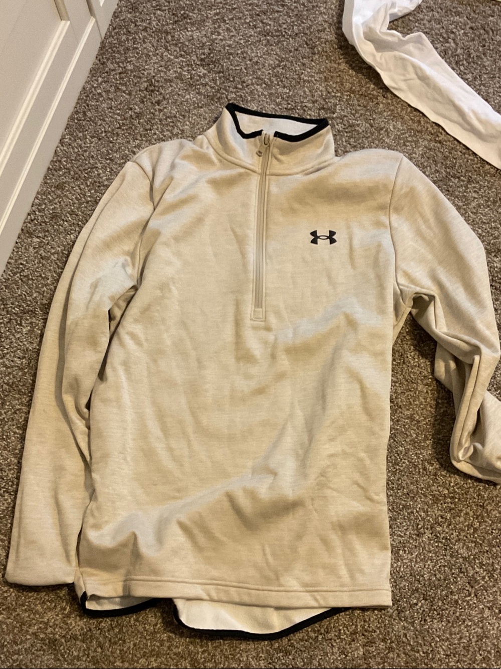 Under Armour Men’s Light Beige Half-Zip Pullover